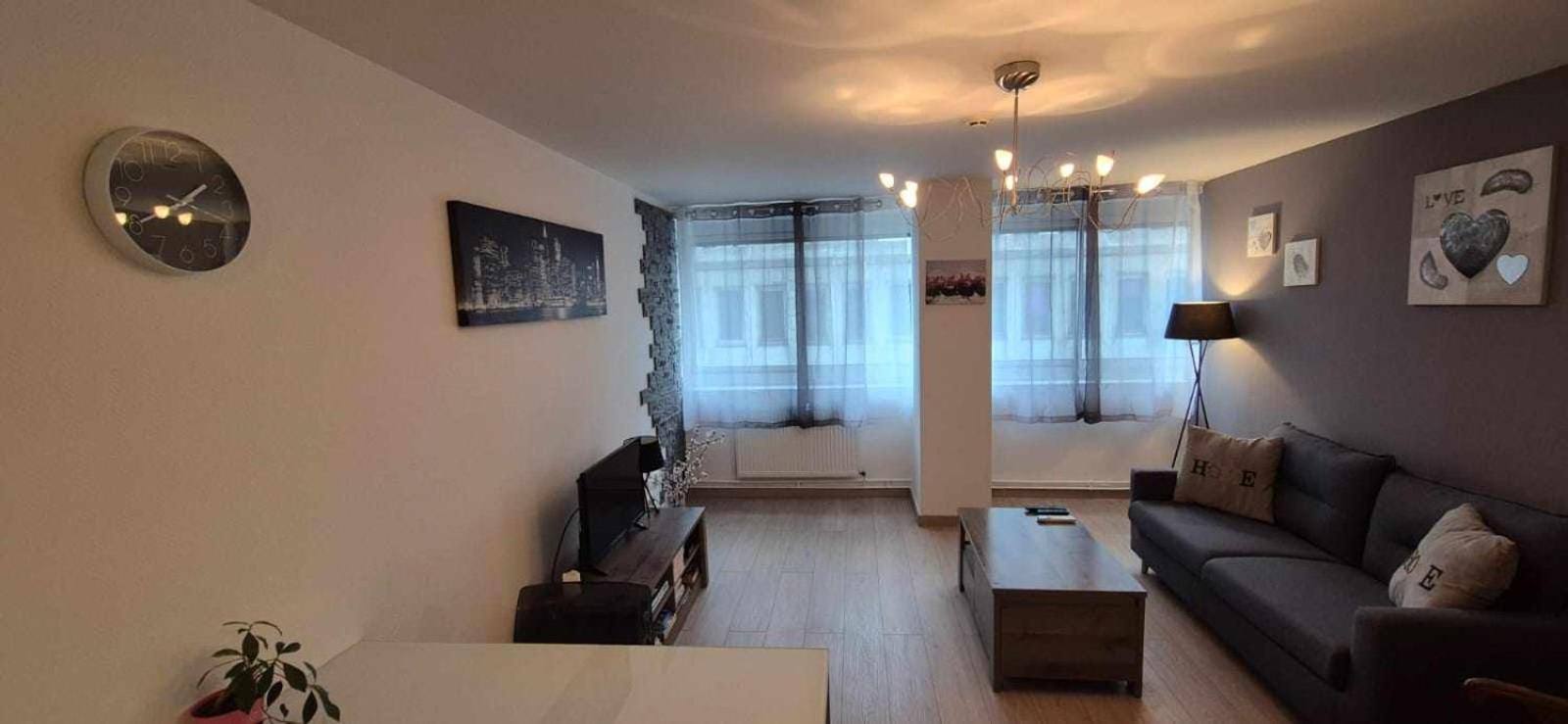 Superbe appartement avec parking gratuit sur place Nancy Extérieur photo