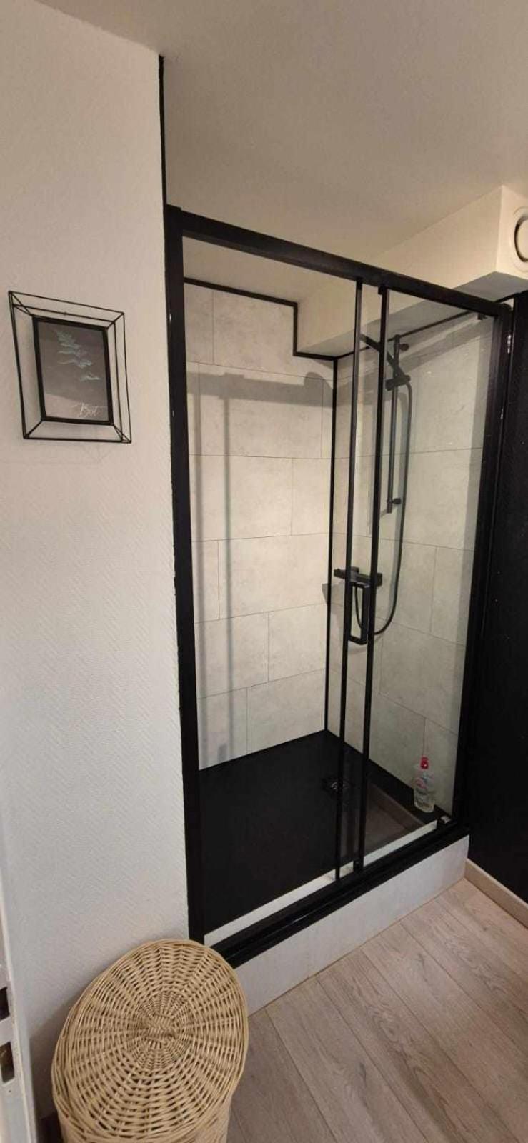 Superbe appartement avec parking gratuit sur place Nancy Extérieur photo